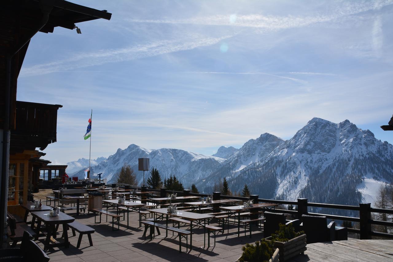 Hotel Rifugio Graziani Huette San Vigilio Di Marebbe Exteriér fotografie